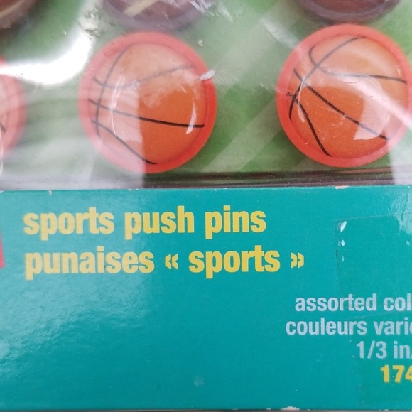 Sports Push Pins Sports Thumb Tacks - Picture 2 of 2